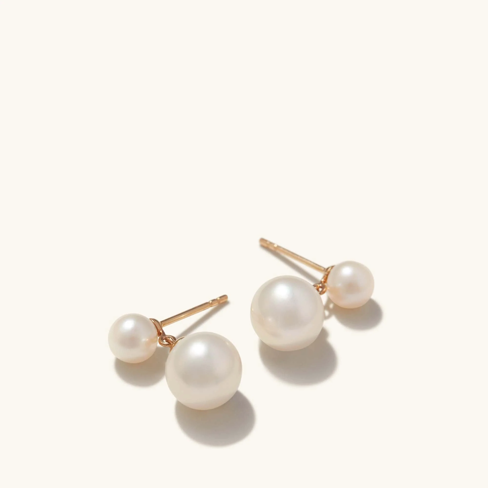 Essential Pearl Earrings - Image 4